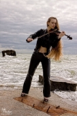 Ally Storch (Rockgeigerin)